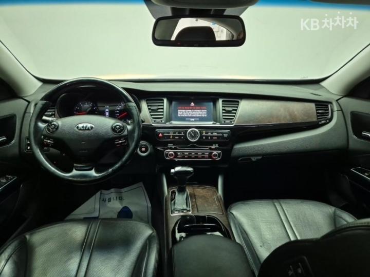 Kia K9 3.3 GDI Prestige Pre-2013 Base Type 8