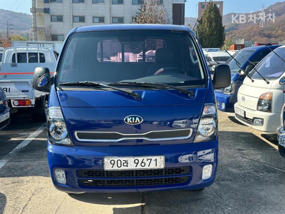 2013 - kia bongo iii