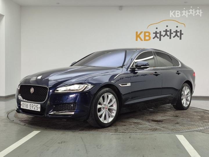 Jaguar XF 2.5T Portfolio