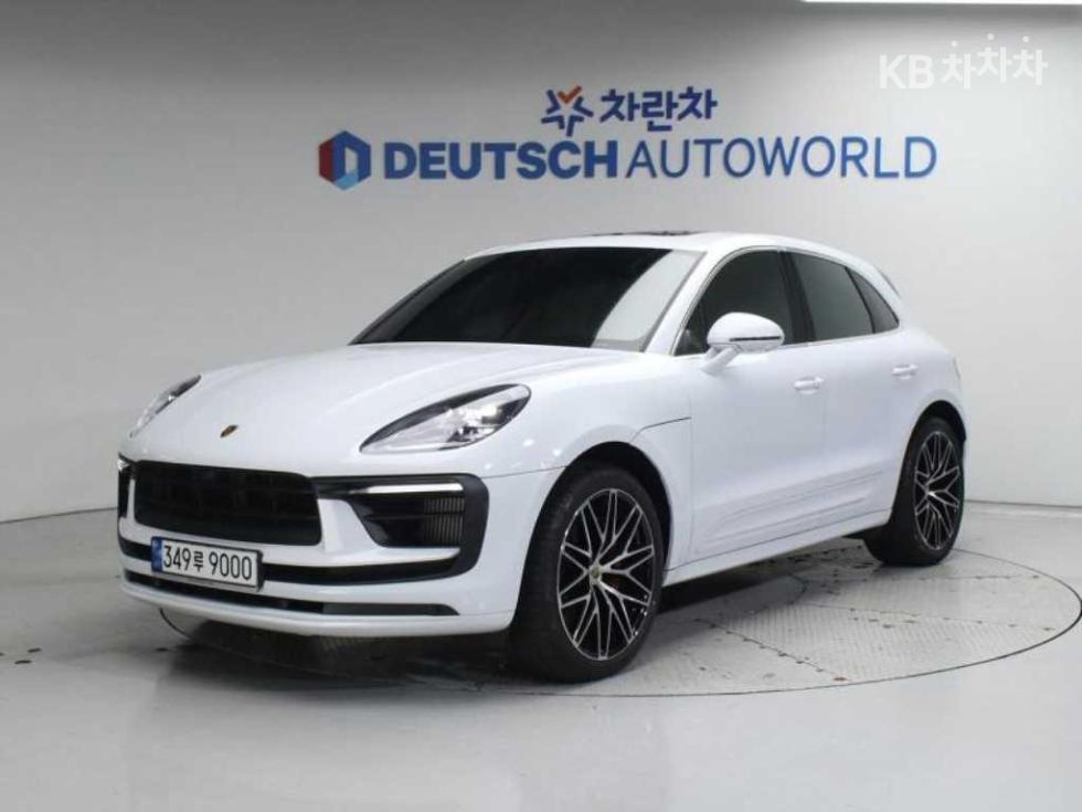 2022 porsche macan