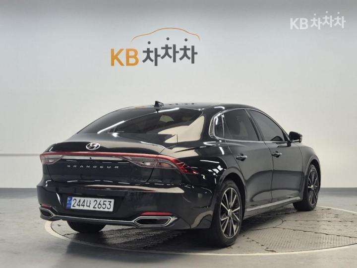 Hyundai Grandeur 2.5 LeBlanc 4
