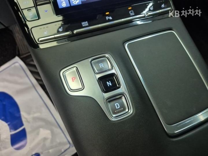 Hyundai Grandeur 2.5 LeBlanc 9