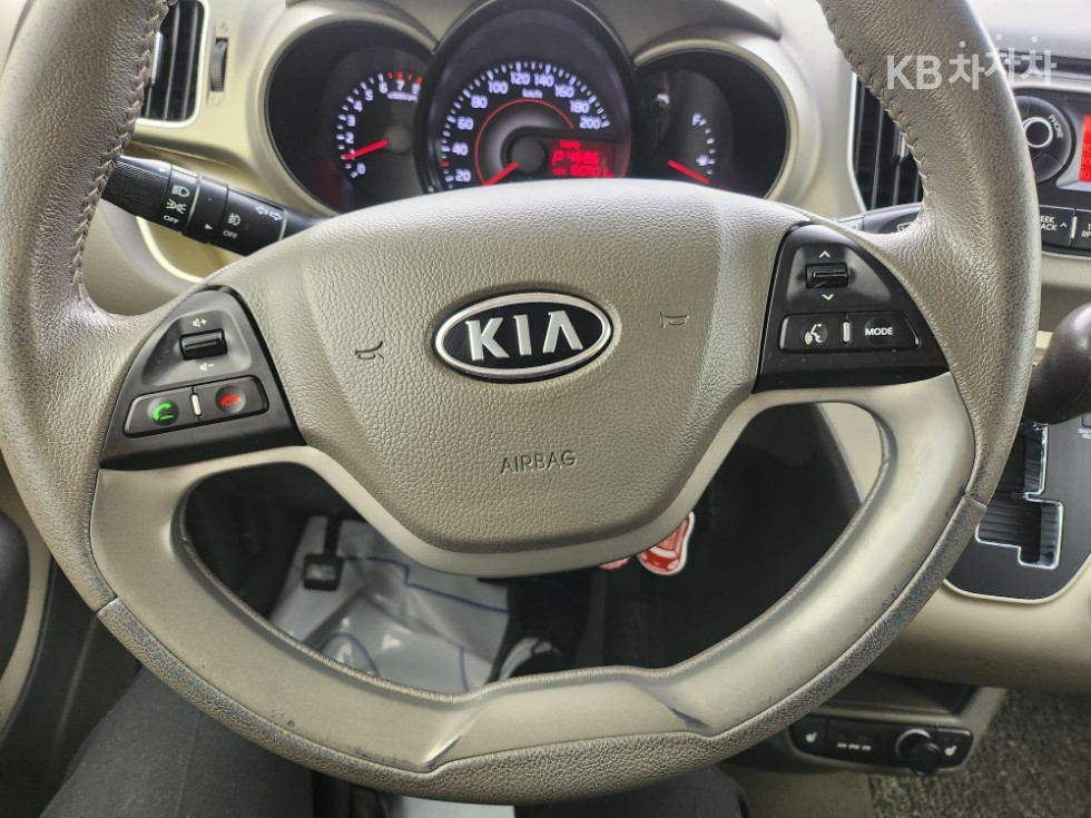 2012 - kia ray