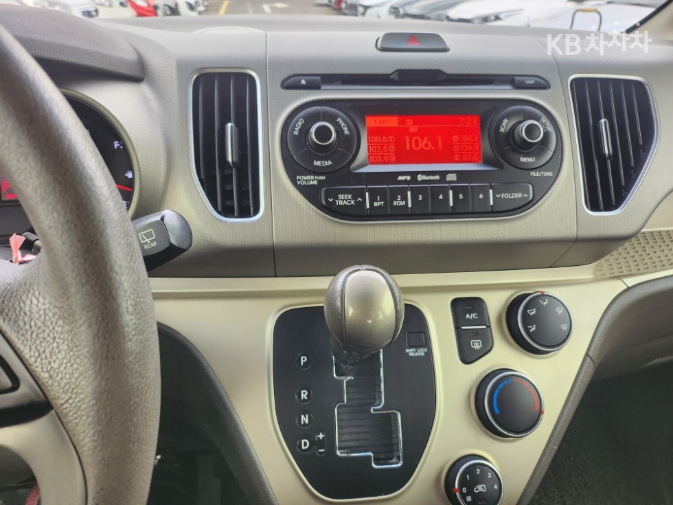 2012 - kia ray
