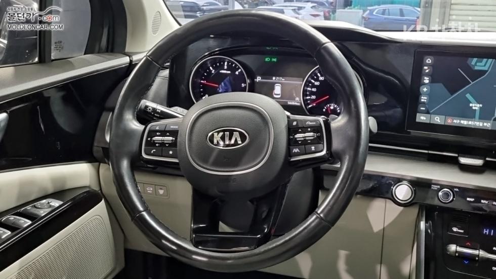 2021 - kia carnival