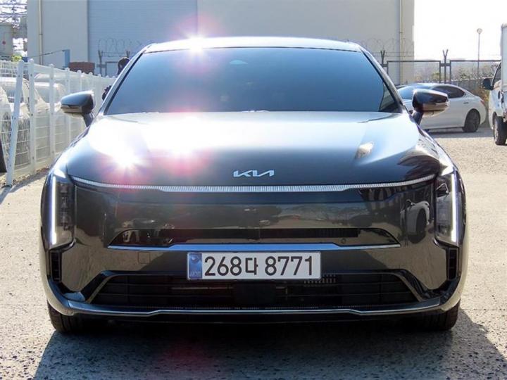 Kia K8 Hybrid 1.6 Turbo HEV Noblesse The Essential Light