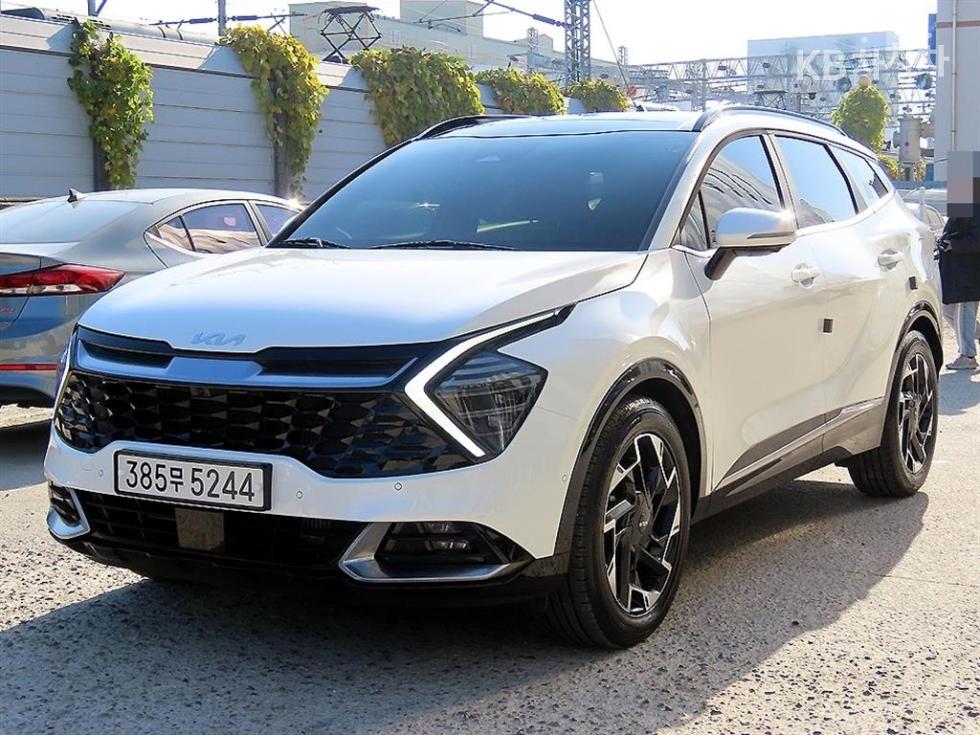 2022 - kia sportage