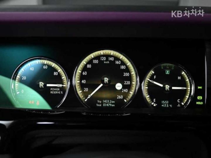 Rolls Royce Phantom 6.7 V12 EWB - фото 8