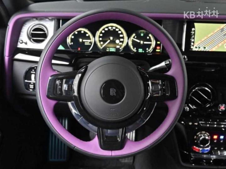 Rolls Royce Phantom 6.7 V12 EWB - фото 13