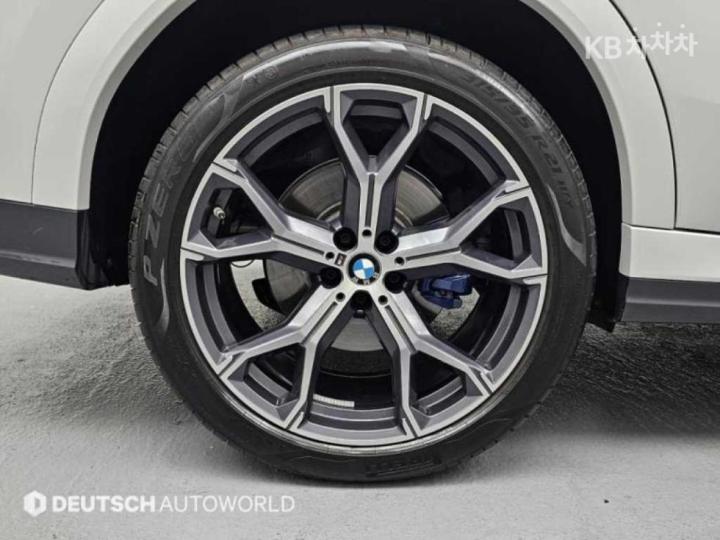 BMW X6 G06 xDrive 30d M Sport 6