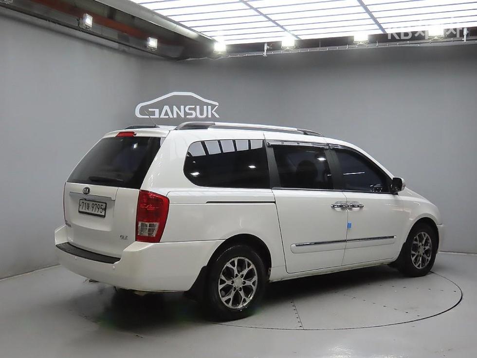 2014 - kia carnival