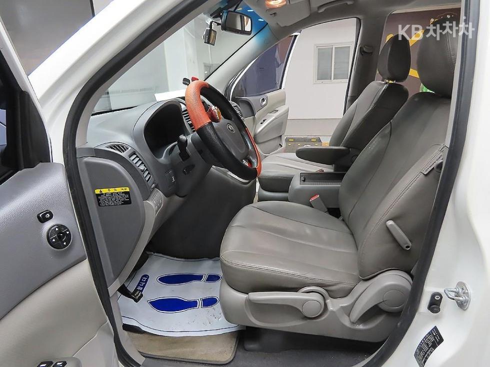 2014 - kia carnival