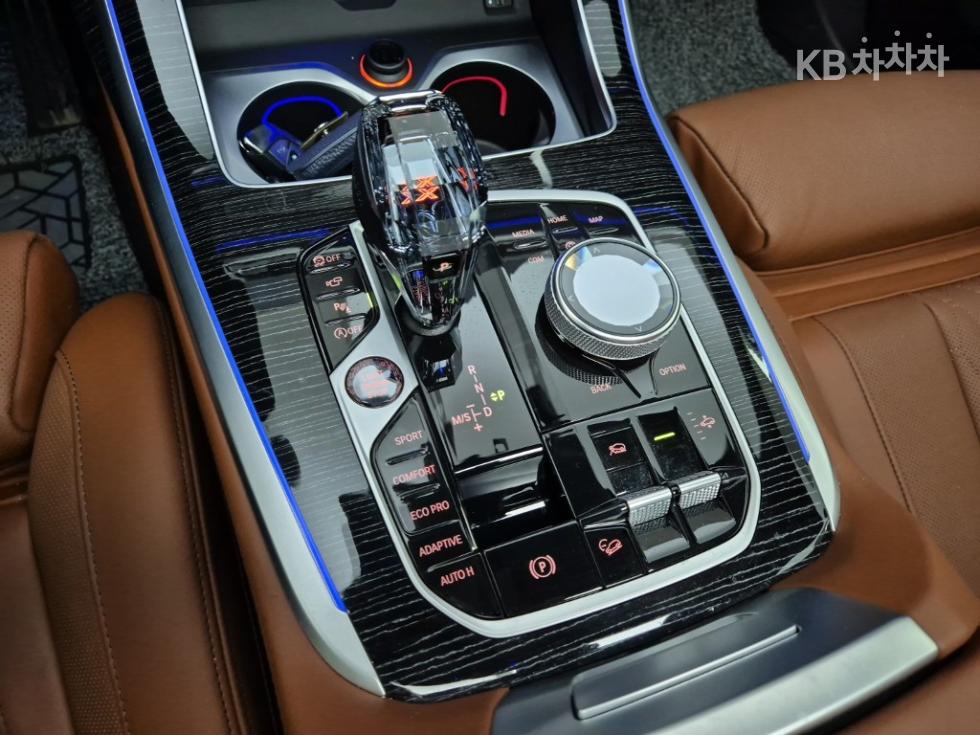 BMW X7 — miniaturë 8