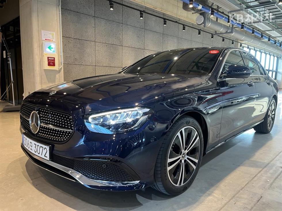 مرسيدس E-Class