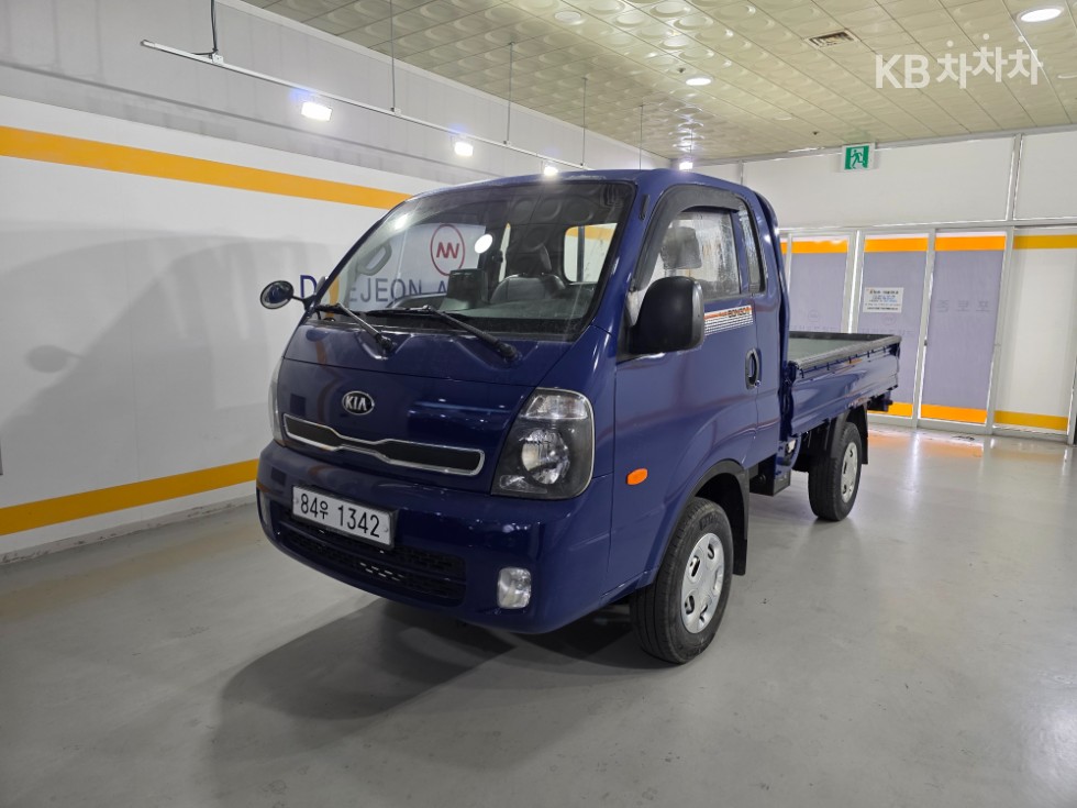 2013 - kia bongo iii