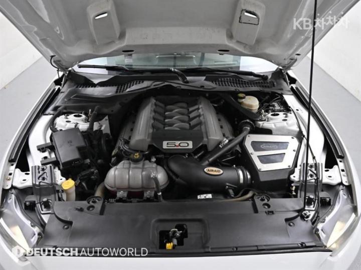 Ford Mustang GT Coupe Premium 7