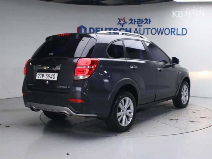 Chevrolet Captiva 2WD LT Premium 3