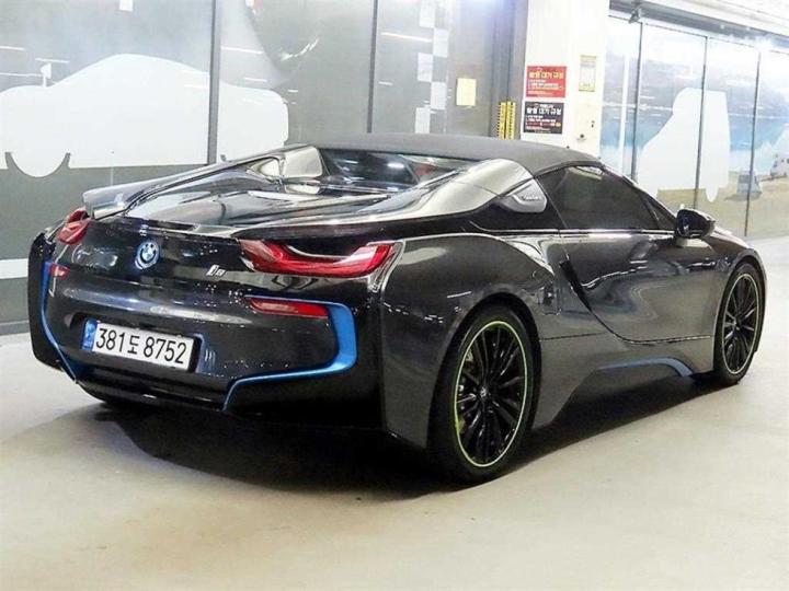 BMW i8 1.5 Roadster Basic - фото 4