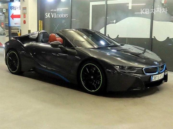 BMW i8 1.5 Roadster Basic - фото 6