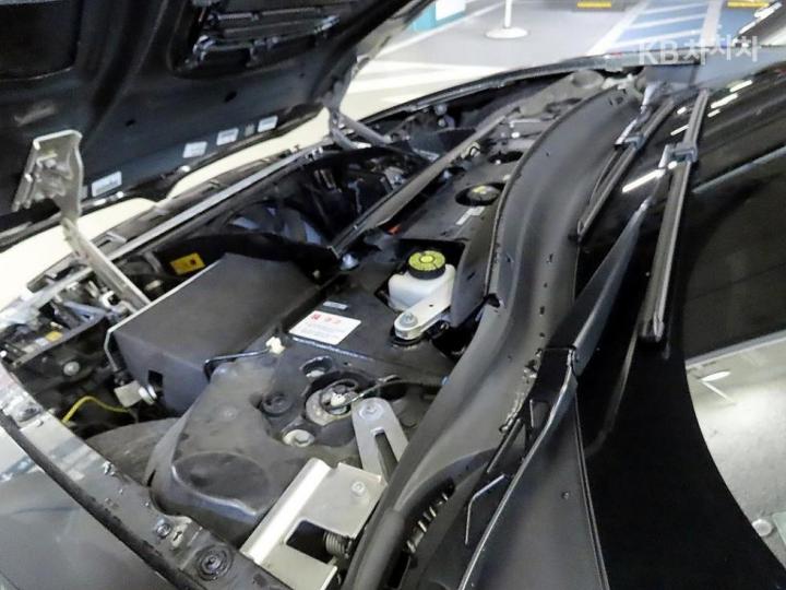 BMW i8 1.5 Roadster Basic - фото 19