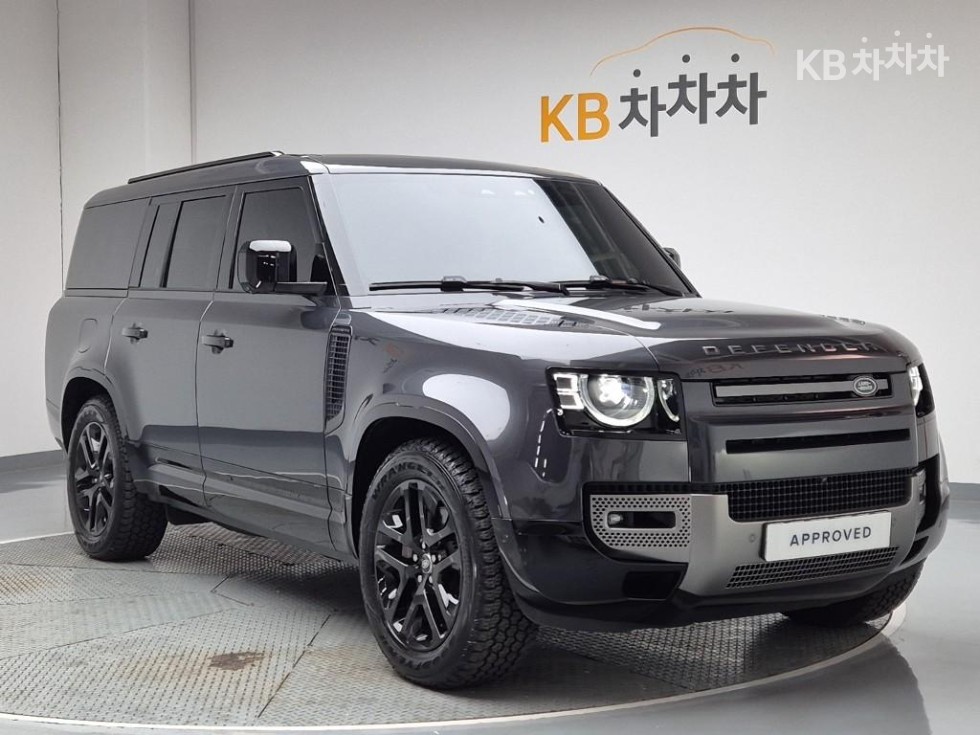 Land Rover Defender — miniaturë 4
