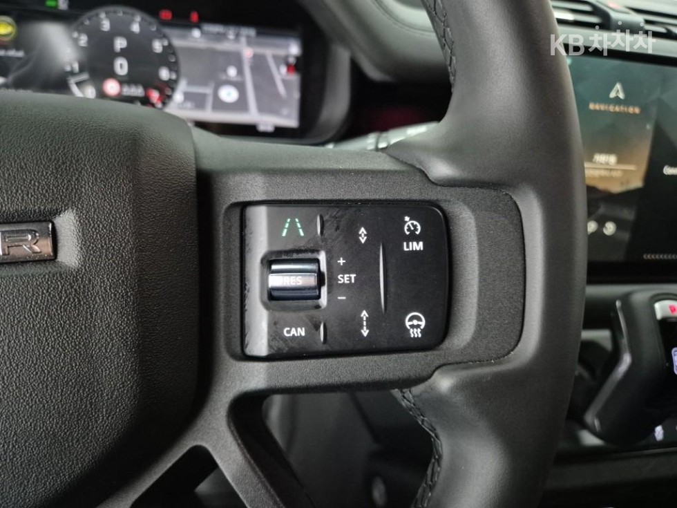 Land Rover Defender — miniaturë 16