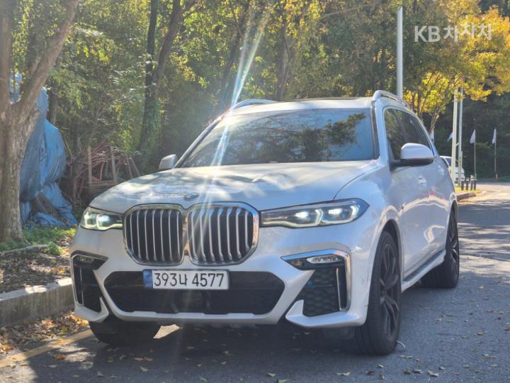 BMW X7 xDrive 40d — foto 1