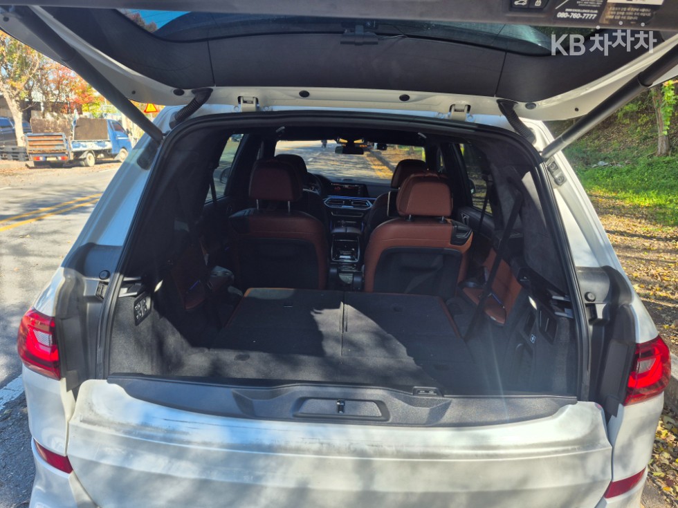 BMW X7 — miniaturë 7
