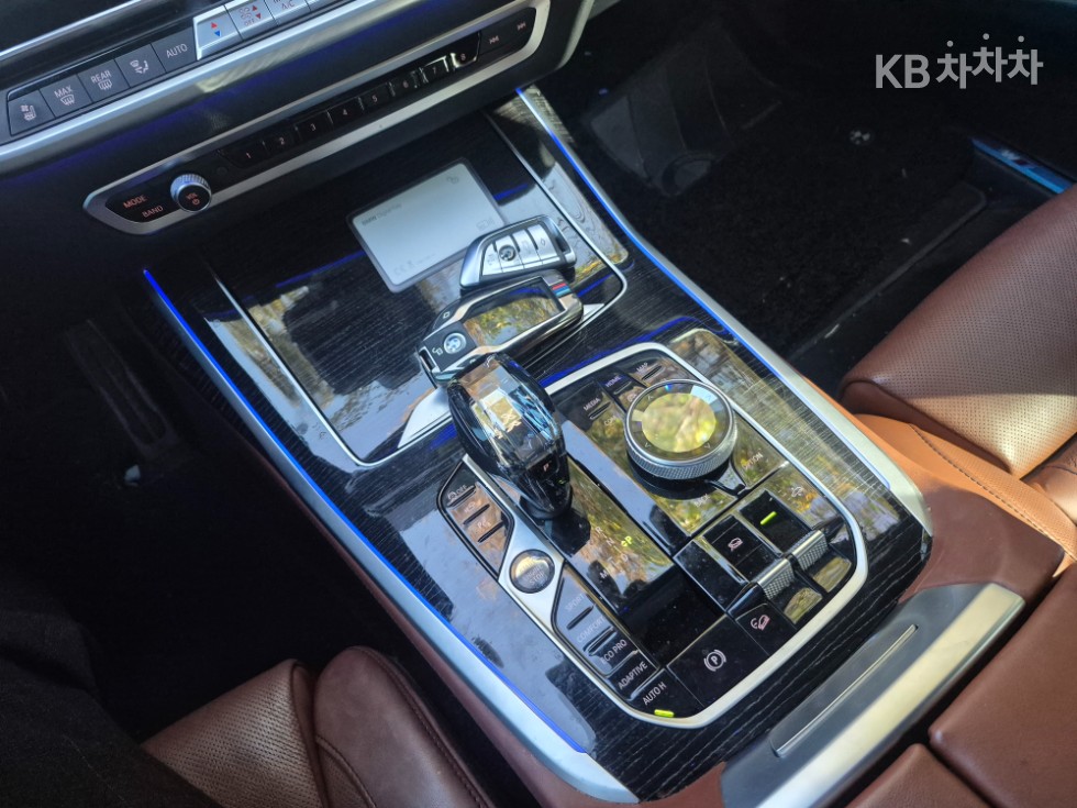 BMW X7 — miniaturë 9