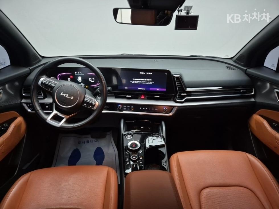 2022 - kia sportage