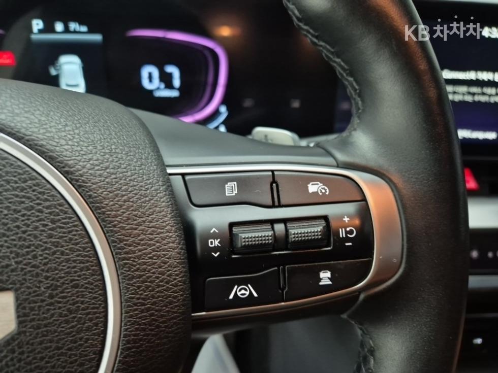 2022 - kia sportage