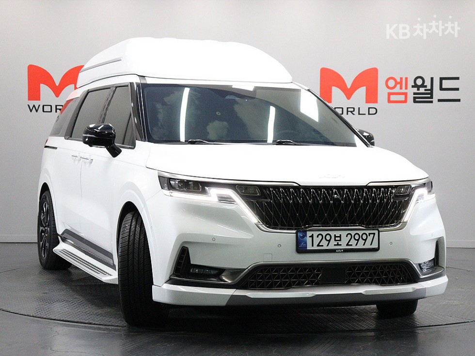 2023 - kia carnival