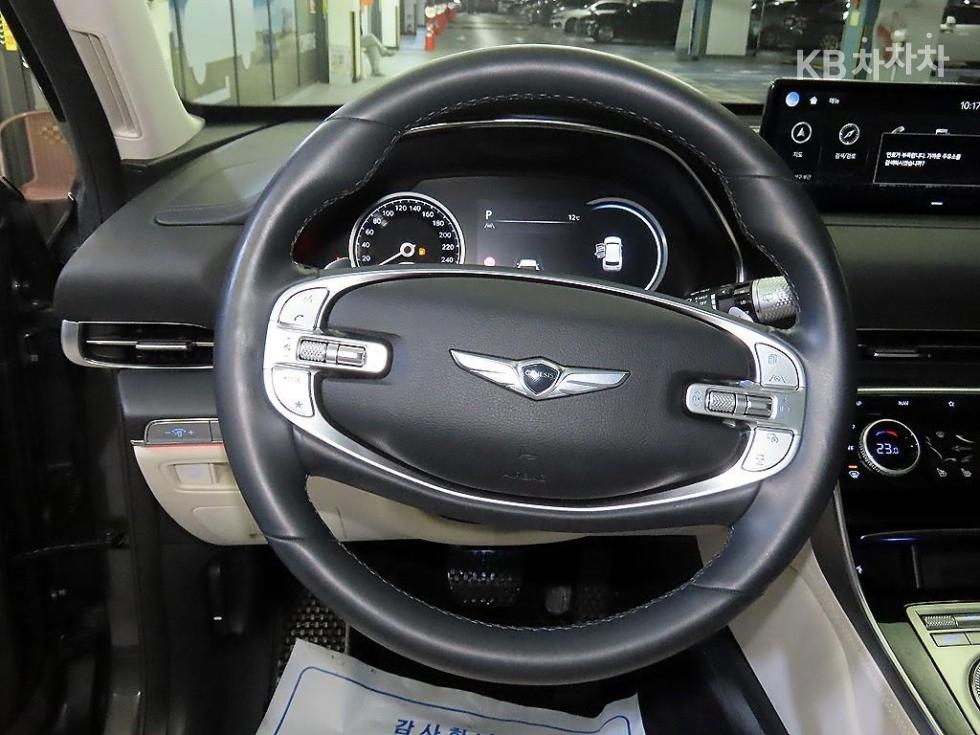 2022 Genesis GV80 photo