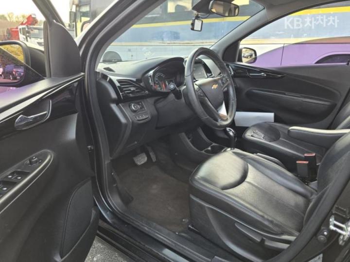 Chevrolet Spark The Next LTZ 10