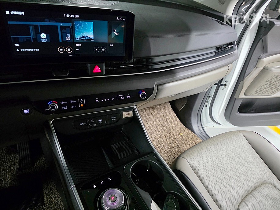 2025 - kia carnival