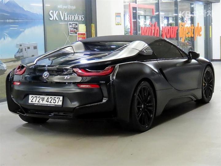 BMW i8 1.5 Roadster Basic - фото 4