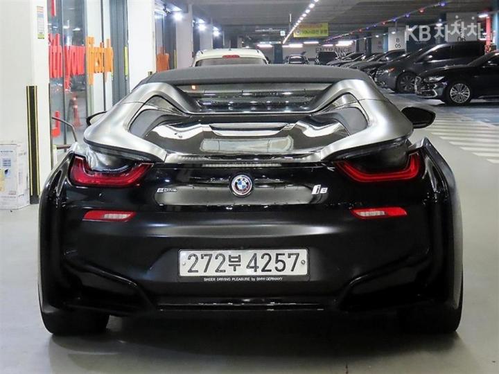 BMW i8 1.5 Roadster Basic - фото 5