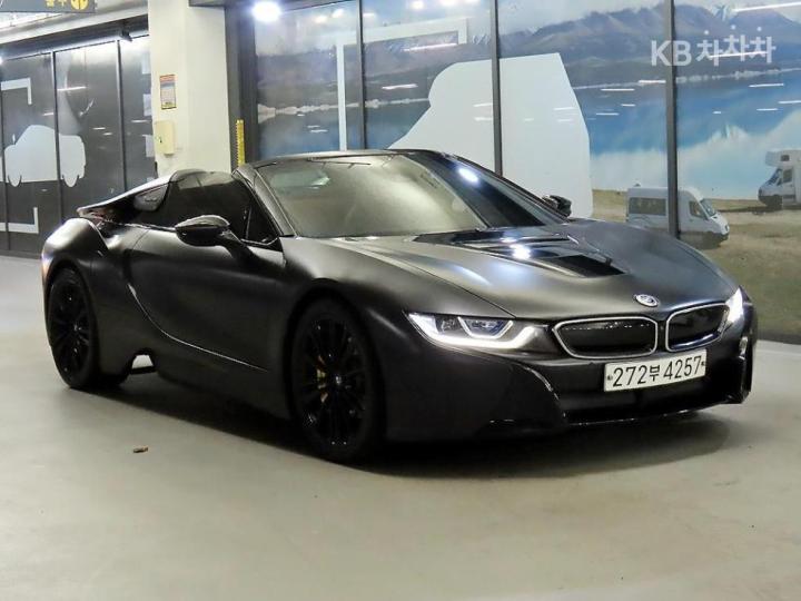 BMW i8 1.5 Roadster Basic - фото 6