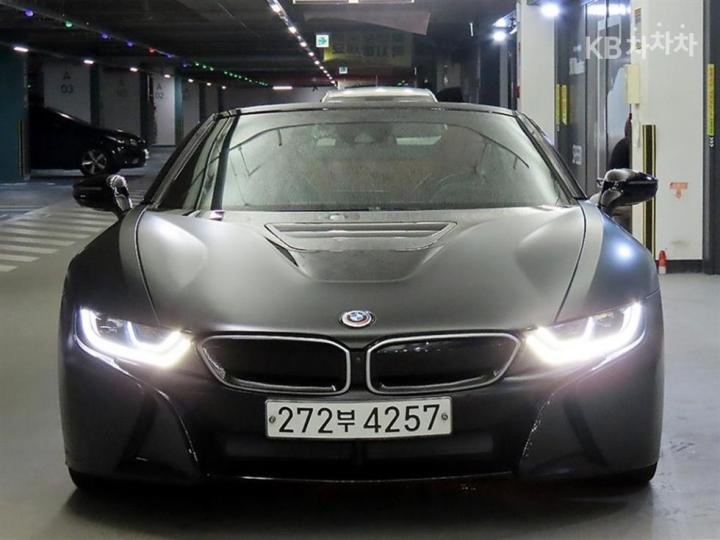 BMW i8 1.5 Roadster Basic - фото 7