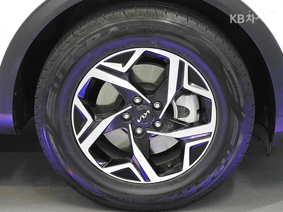 2022 - kia sportage