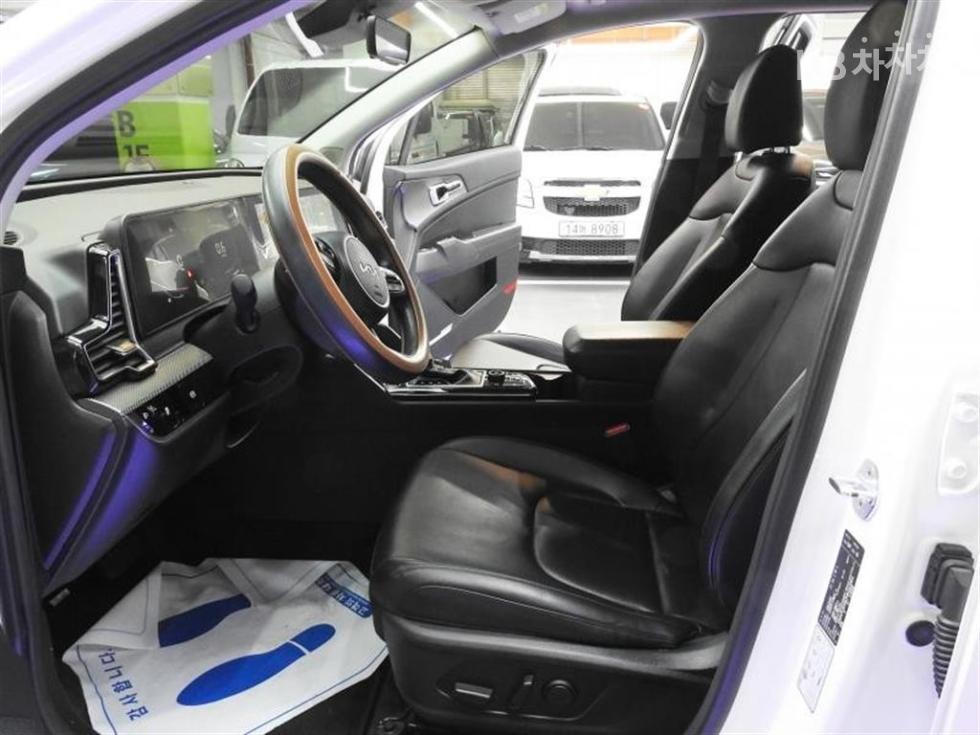 2022 - kia sportage