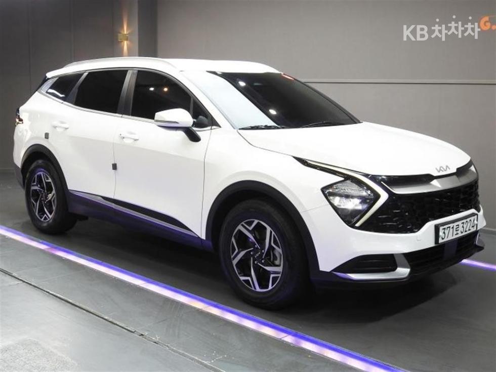 2022 - kia sportage
