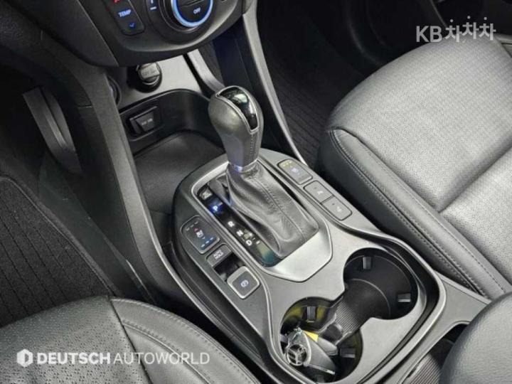 Hyundai Maxcruz Diesel e-VGT 2.2 4WD Exclusive Special 10