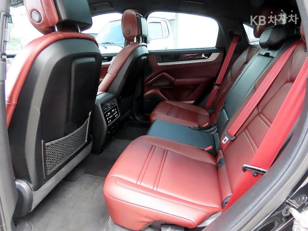 Porsche Cayenne — miniaturë 6