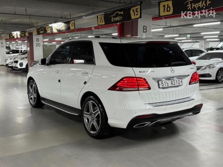 Mercedes-Benz GLE-Class W166 350d 4Matic Premium 5