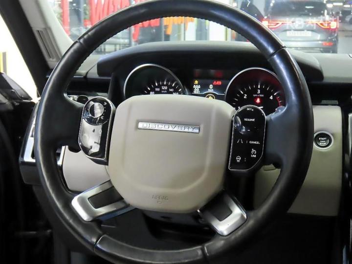 Land Rover Discovery 5 2.0 SD4 SE 9