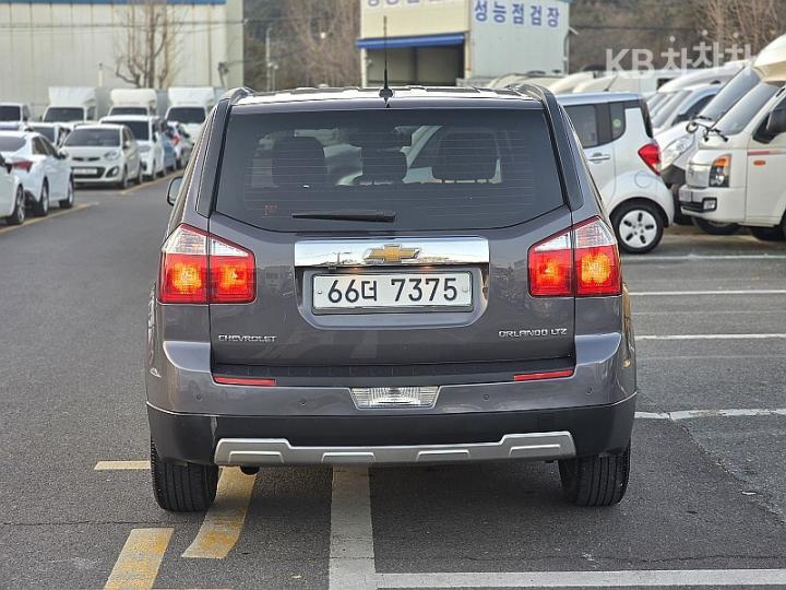 Chevrolet Orlando LT Premium 3