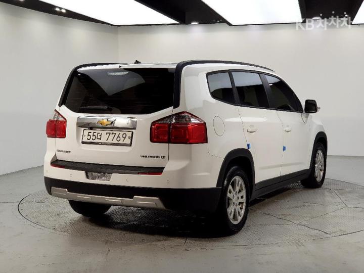 Chevrolet Orlando LT Premium 5