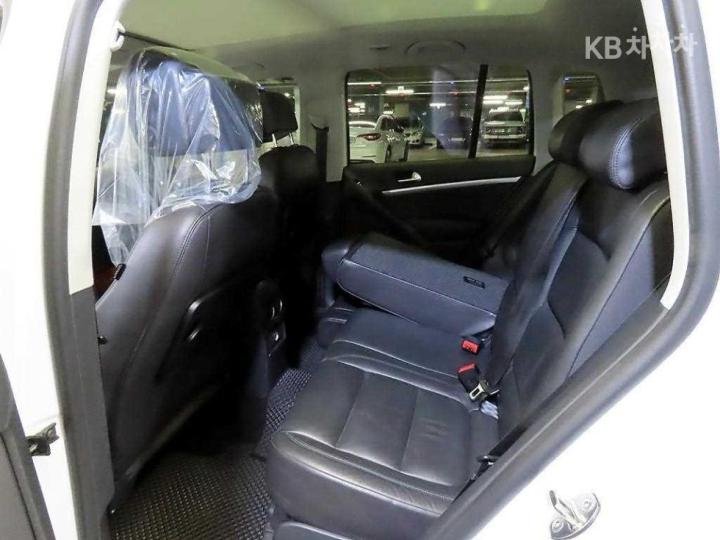 Volkswagen Tiguan New 2.0 TDI Premium 5N 8