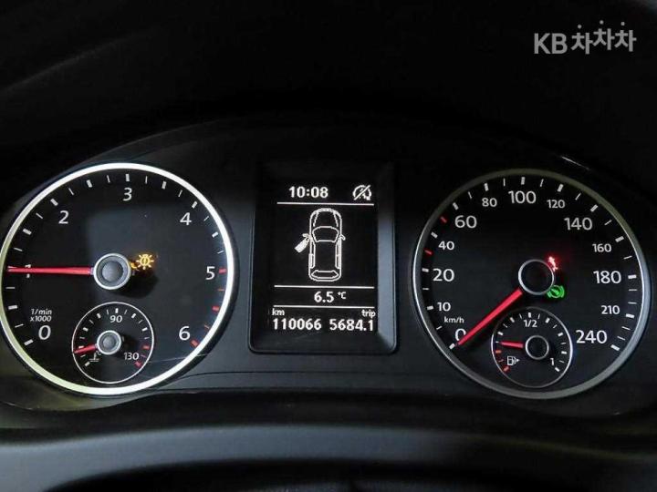 Volkswagen Tiguan New 2.0 TDI Premium 5N 10